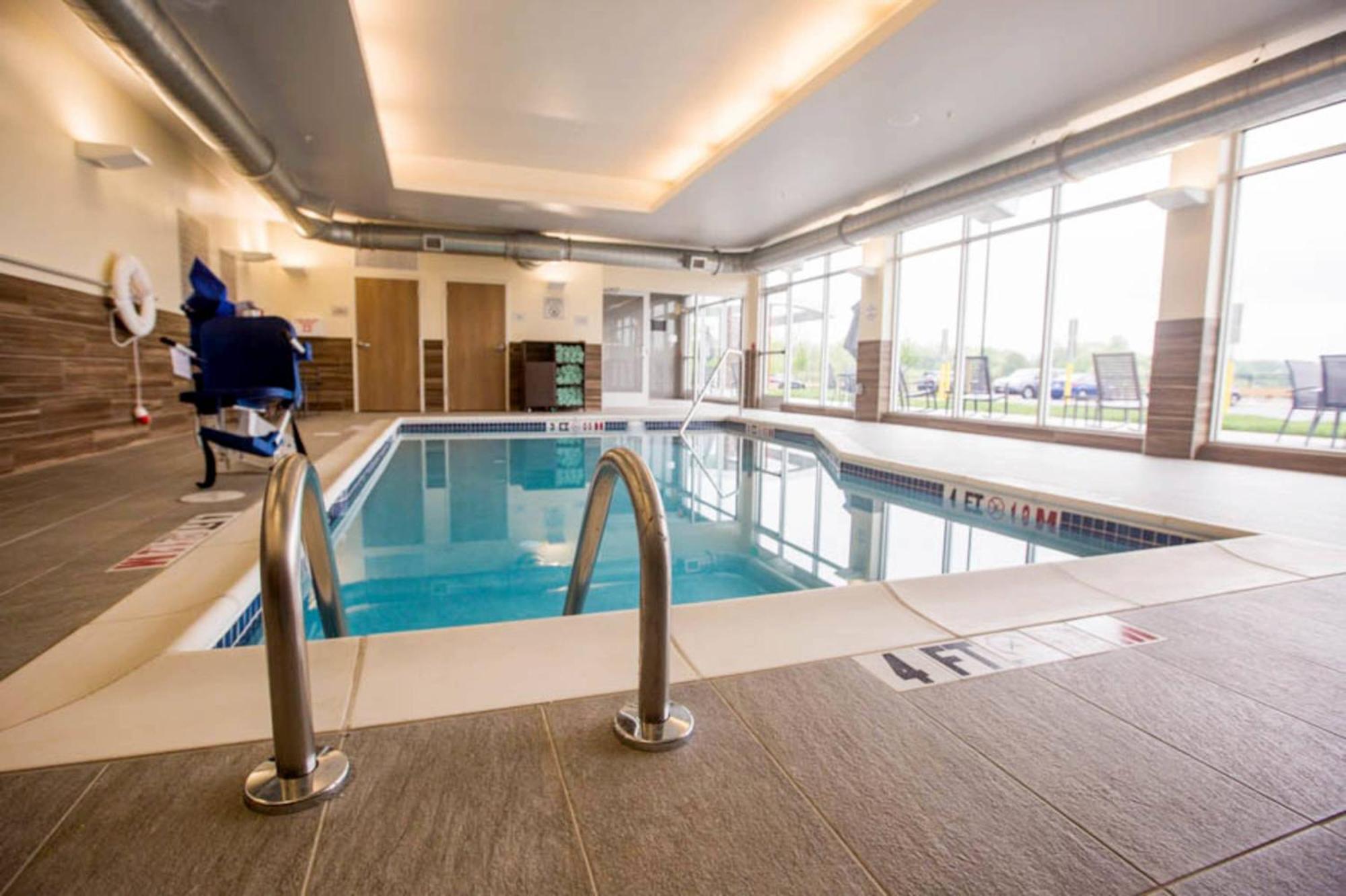 Fairfield Inn & Suites By Marriott Philadelphia Broomall/Newtown Square Eksteriør billede